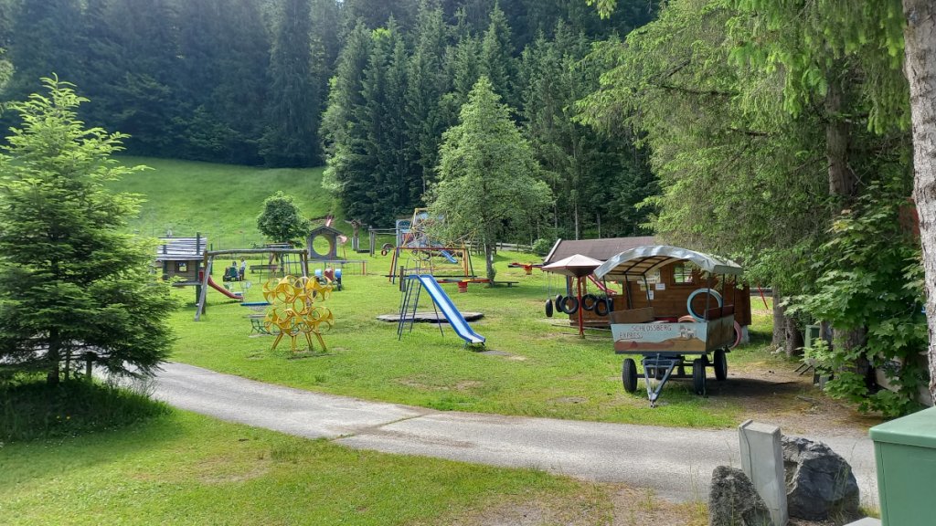 Spielplatz des Campingplatzes Schlossberg Itter